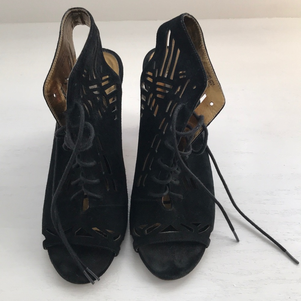 Cynthia Vincent heels